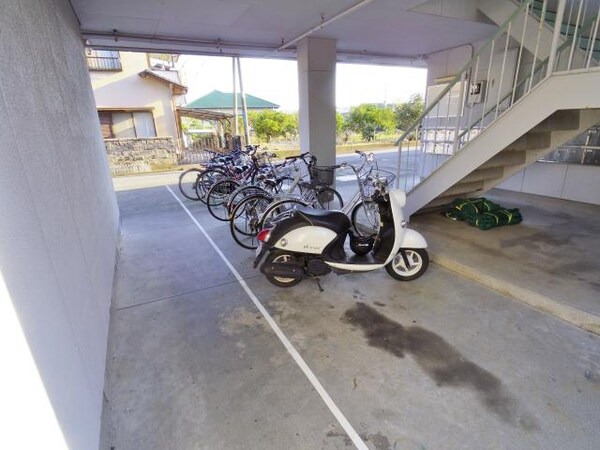 駐輪場