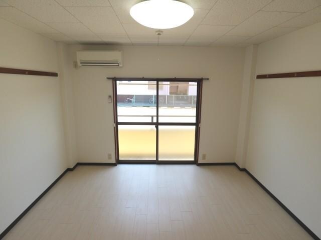 物件内観写真5　(同物件同タイプ)