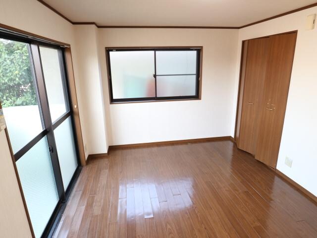 物件内観写真4　(同物件同タイプ)