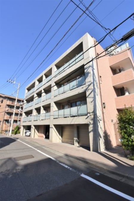 フラウズ外観写真