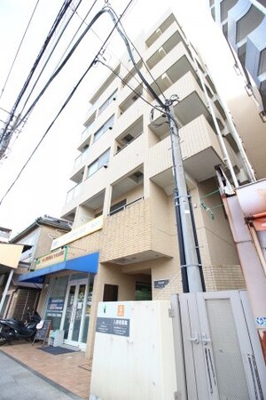 アヴェニール本牧外観写真