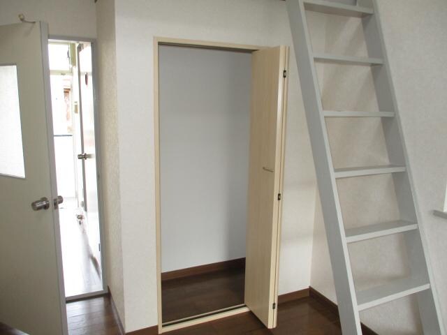 物件内観写真5　(クローゼット)