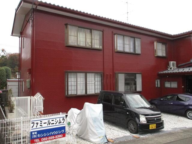 物件外観写真1　(２０１９年１１月外観リフォーム済)