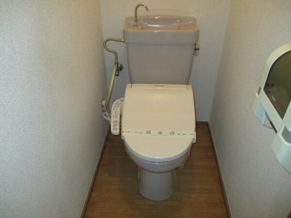 トイレ(温水洗浄便座付)