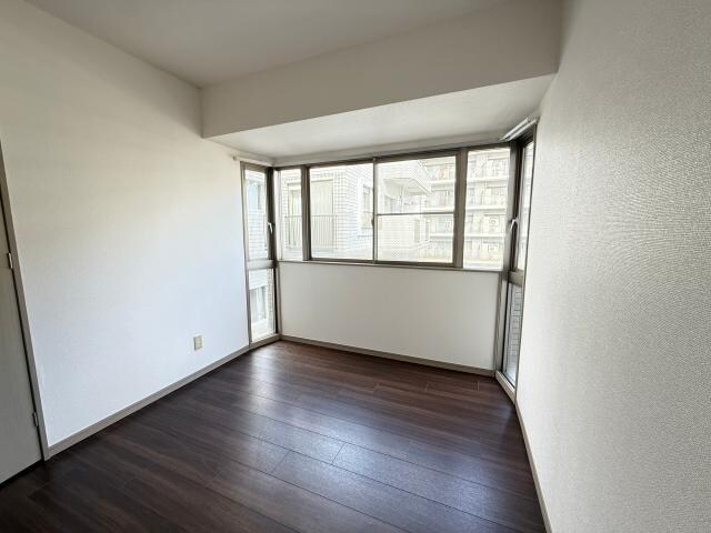 物件内観写真17　(洋室)