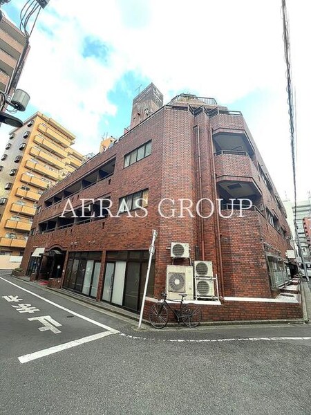 ロイヤルハイツ新宿御苑外観写真