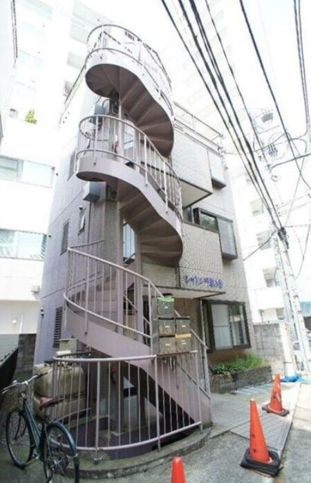 シャトル千駄ヶ谷外観写真
