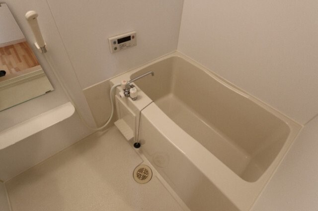 物件内観写真12　(写真は間取りと反転)