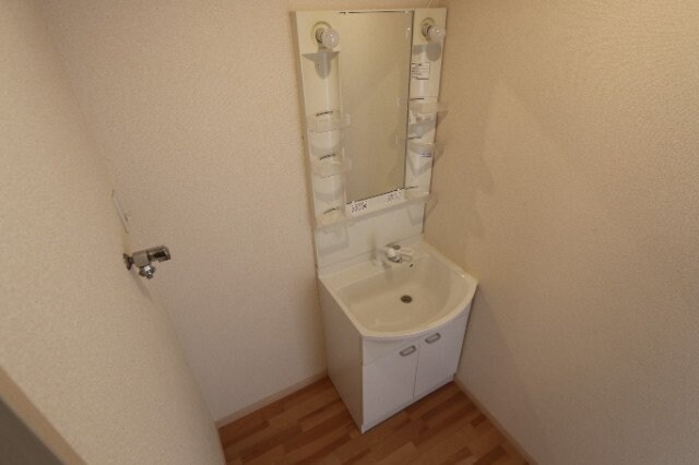 物件内観写真16　(写真は間取りと反転)