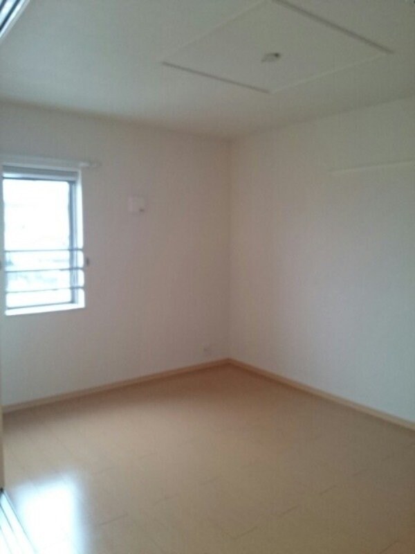 物件内観写真5　(写真は同タイプのお部屋です)