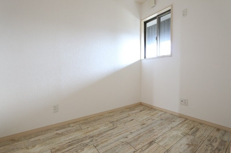 物件内観写真4　(エアコン付)