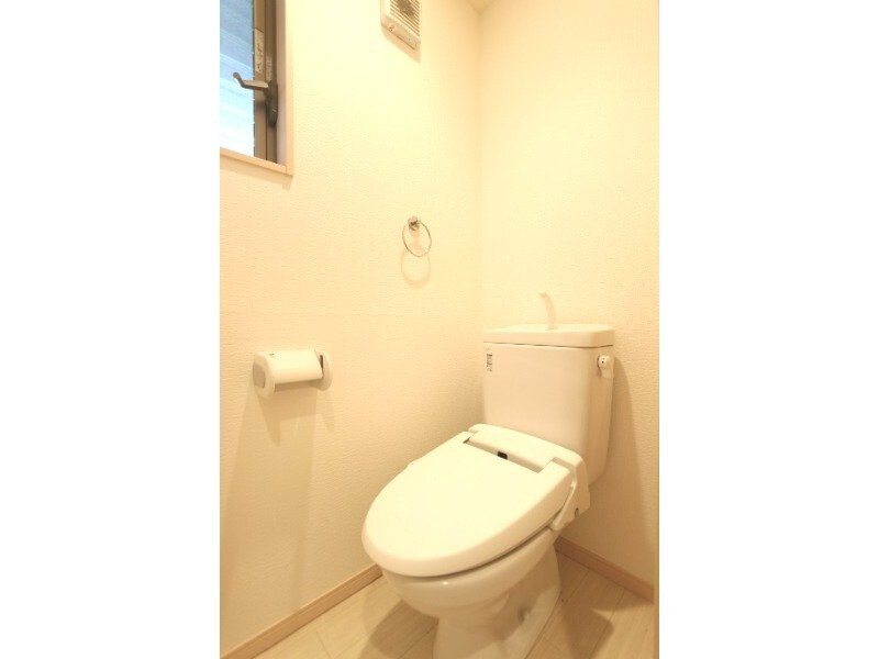 物件内観写真15　(もちろんウォシュレット♪)