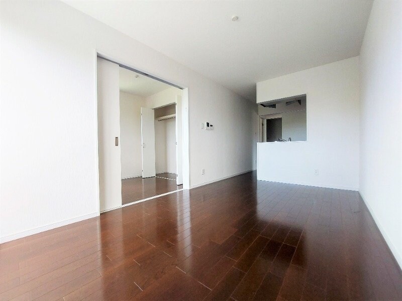 物件内観写真2　(同物件の別部屋です)