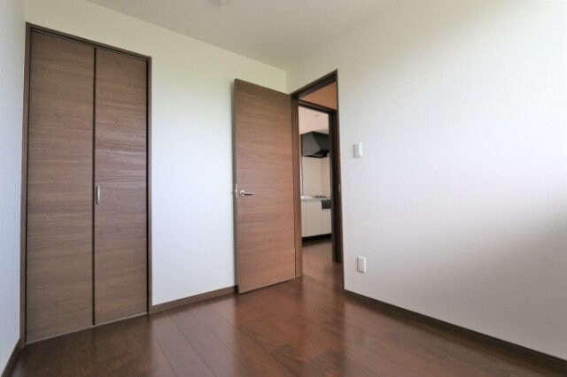 物件内観写真4　(写真は反転のお部屋)