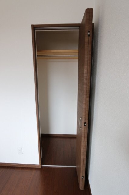 物件内観写真5　(写真は反転のお部屋)