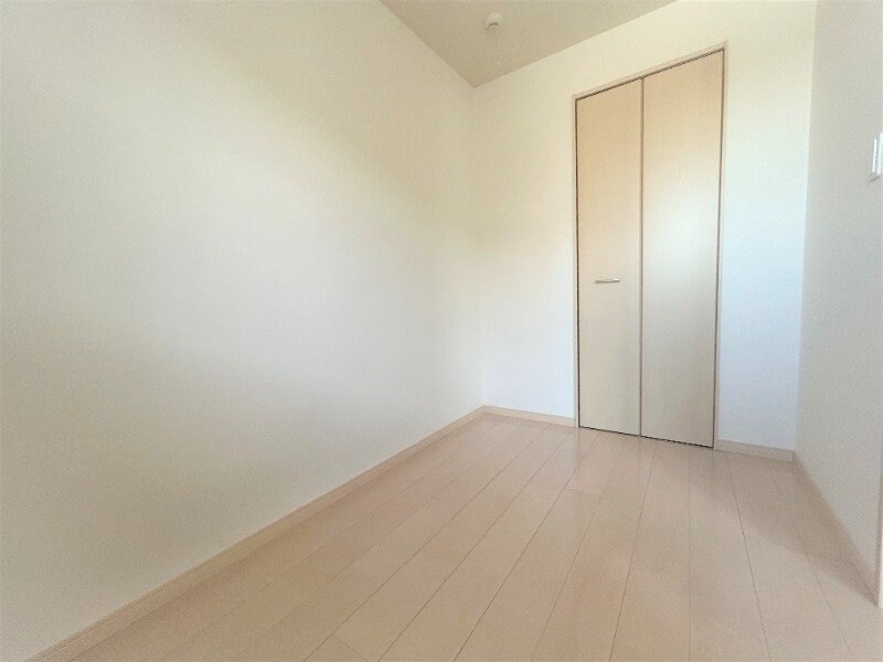 物件内観写真6　(写真は間取りと反転)