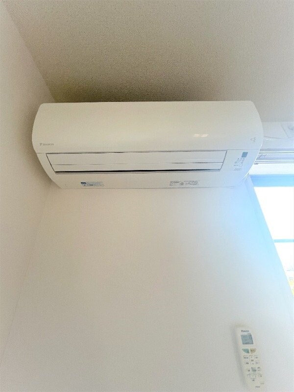 室内(写真は間取りと反転)