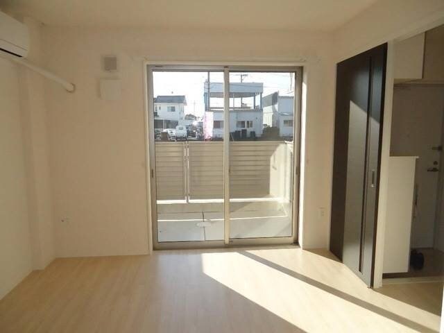 物件内観写真3　(※同物件別部屋のお写真です)