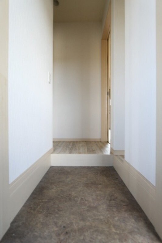 物件内観写真14　(白を基調とした内装)