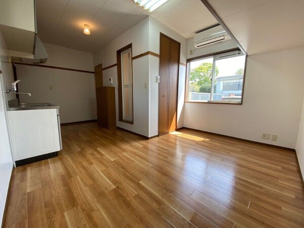 居室・リビング(写真は別部屋になります)