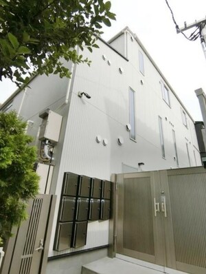 ゼニーヴ三宿外観写真