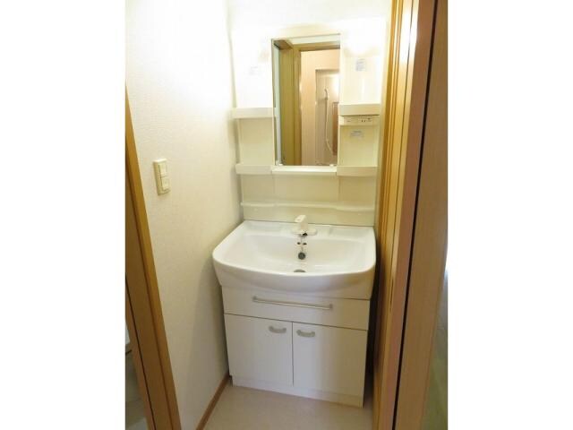 エミエール宇佐Bの洗面・脱衣所