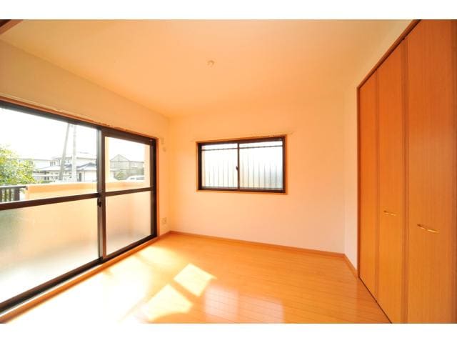 中津駅 車移動5分　2km 3階の居室(洋室)