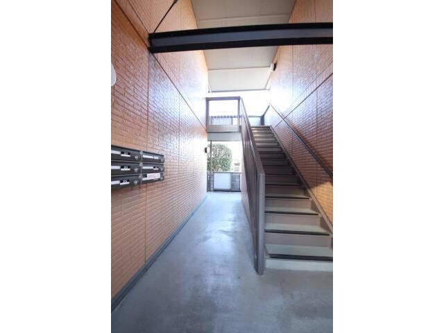 物件内観写真15　(エントランス)