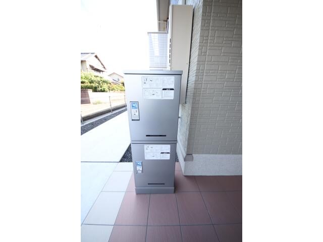 物件内観写真13　(宅配BOX)