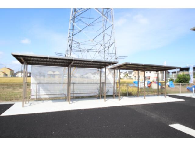 物件内観写真14　(駐輪場)