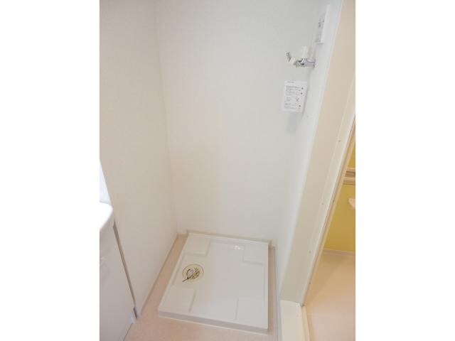 物件内観写真10　(洗濯機置き場♪)