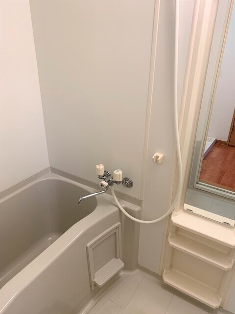 物件内観写真6　(浴室)