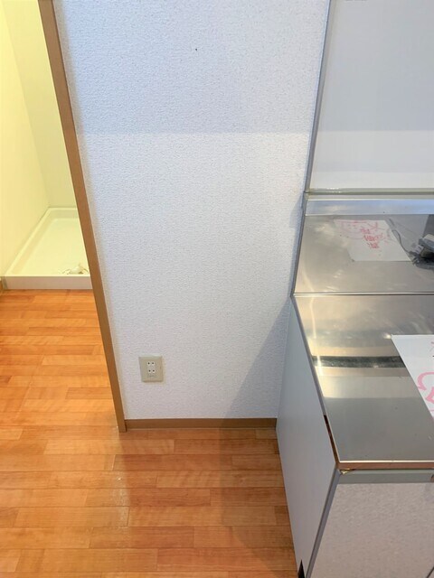 物件内観写真17　(冷蔵庫置き場)