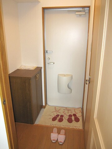 物件内観写真17　(玄関)