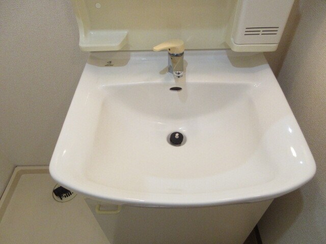 物件内観写真16　(洗髪洗面化粧台)