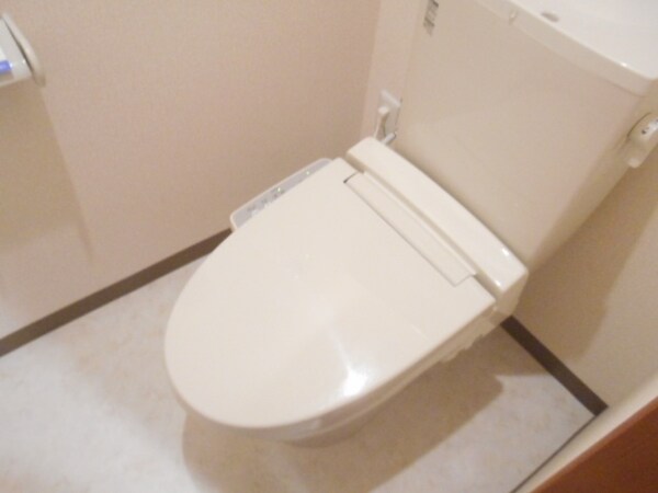 トイレ(人気の高い洗浄便座♪)