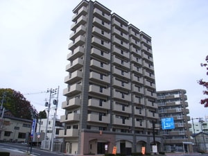 コンフィアル赤木外観写真