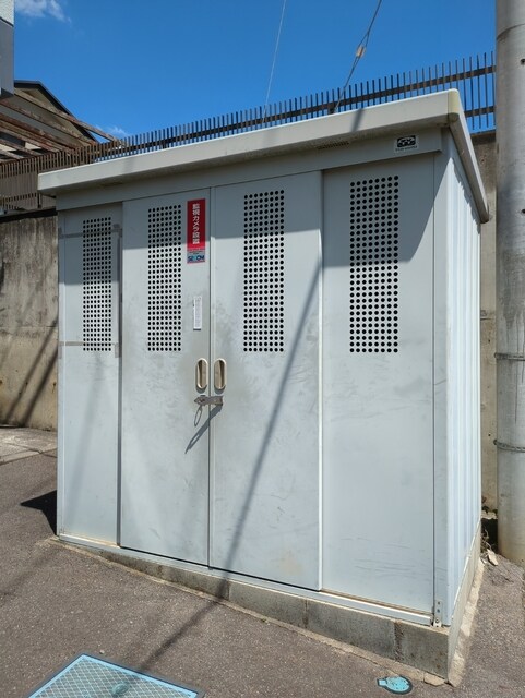 物件外観写真7　(ゴミ置き場)