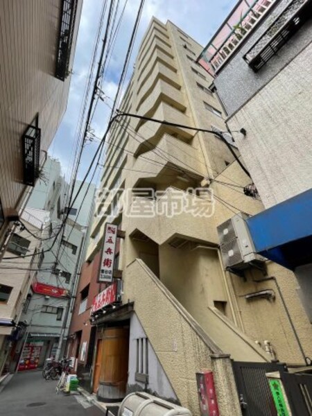 鶯谷日伸ハイツ外観写真