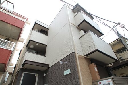 クレアシオン西新井外観写真