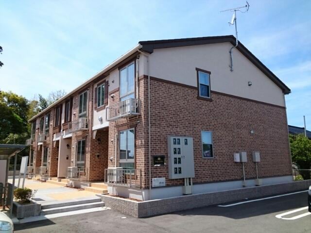 イゾラフェリーチェの物件外観写真