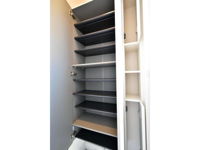 ルミエール・エヴァーの玄関周り