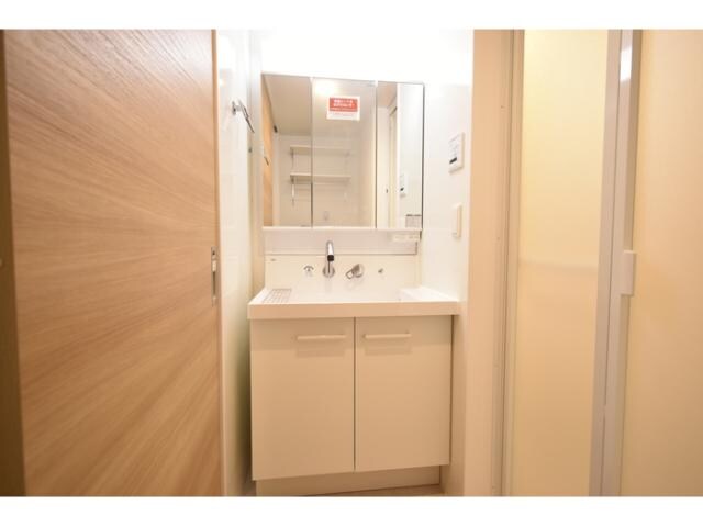 Comodo casaの洗面・脱衣所