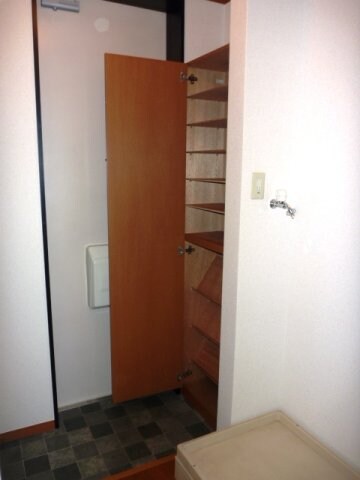 物件内観写真11　(リフォーム前)