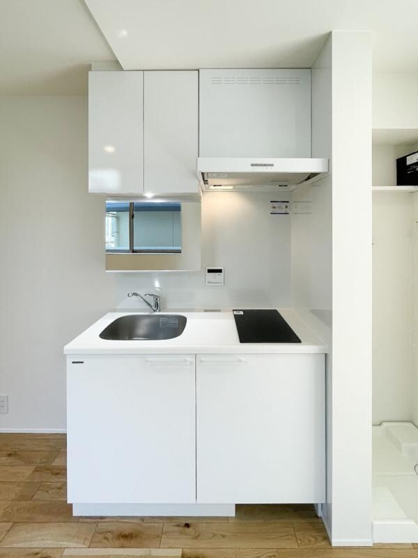 物件内観写真8　(玄関)