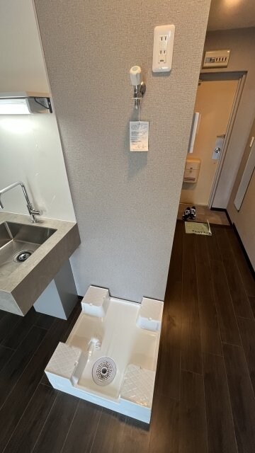 物件内観写真10　(室内洗濯機置場)