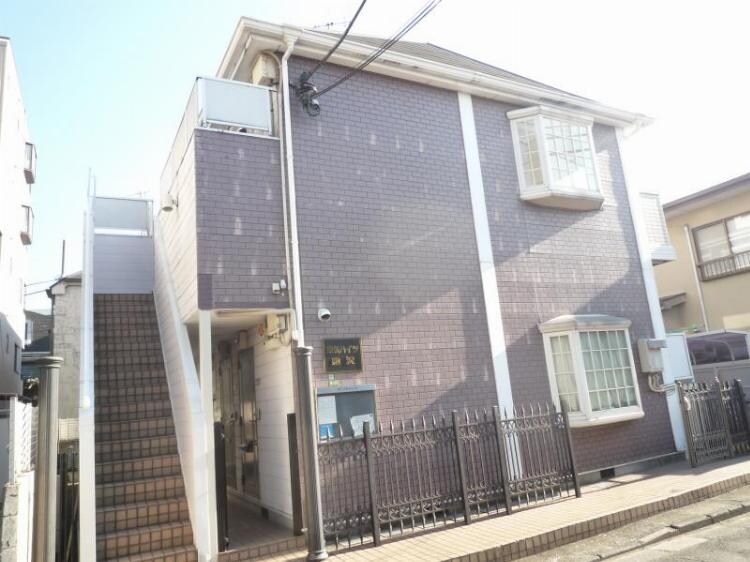 物件外観写真2　(エントランス)