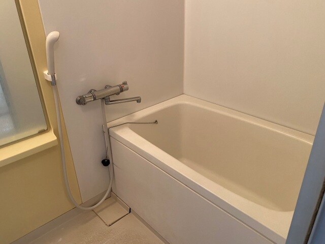 物件内観写真5　(別号室参考写真　※101号室は追い焚き機能付)