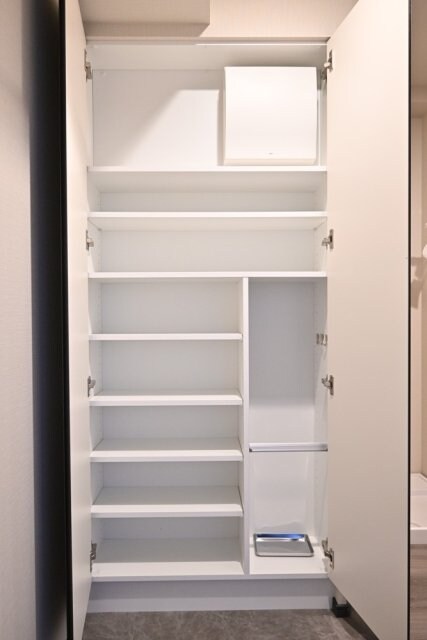 物件内観写真18　(靴入)