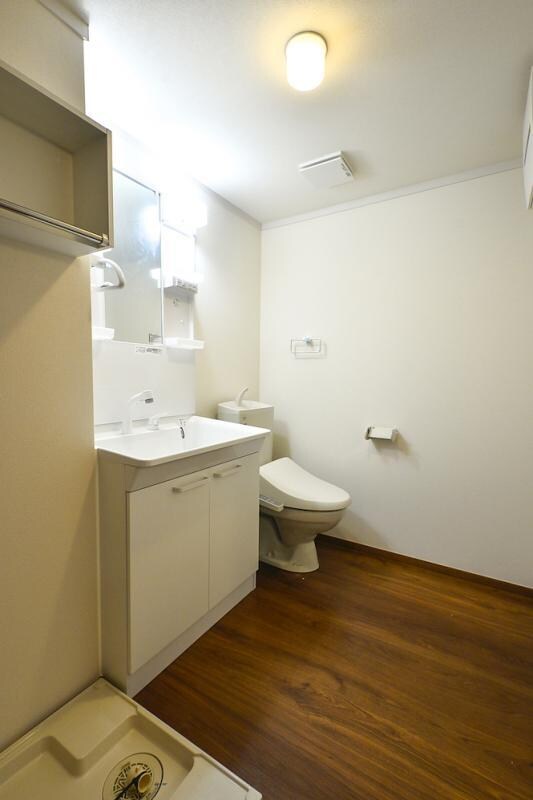物件内観写真10　(洗面所)